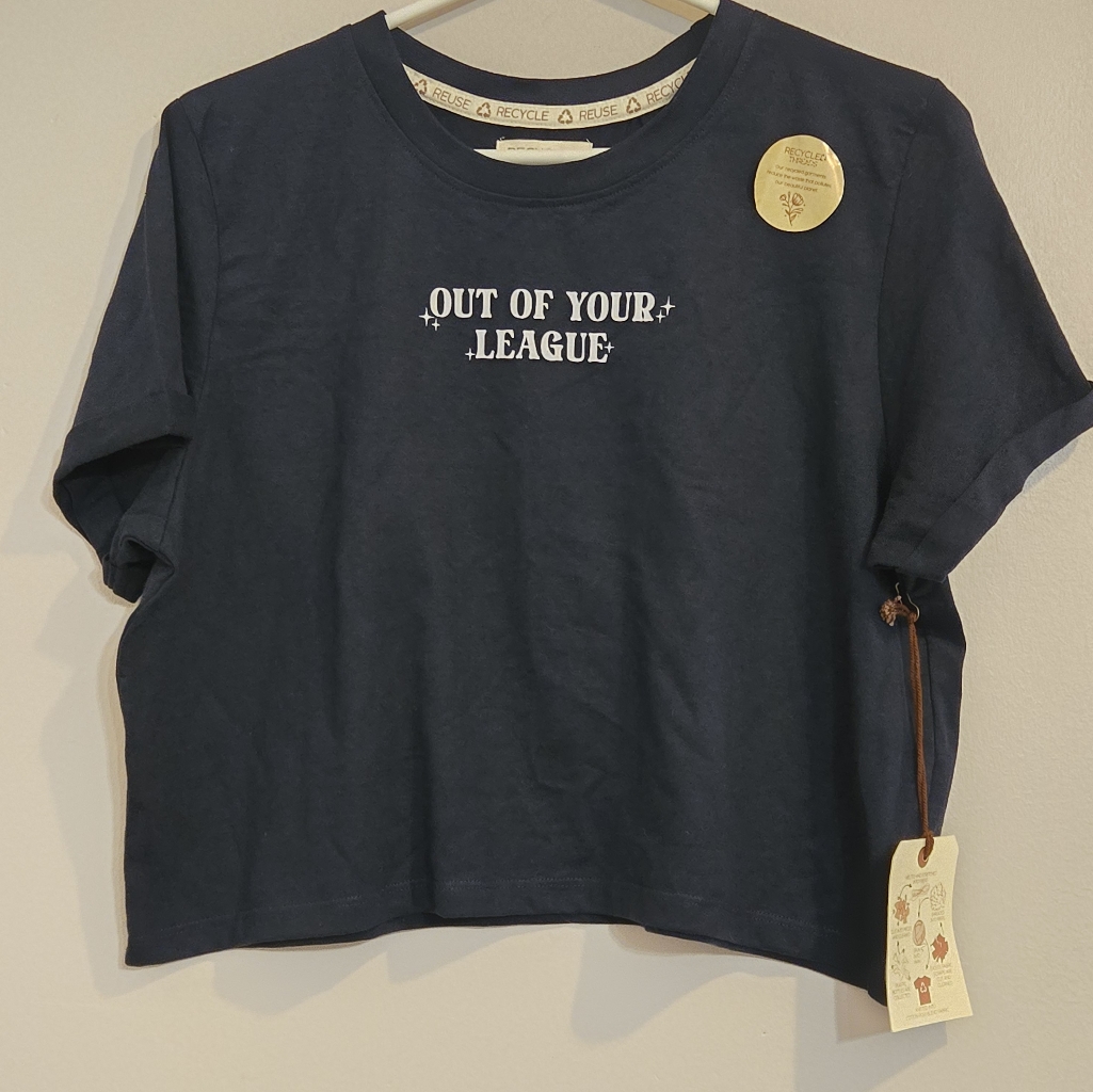 Recycled Threads Navy Blue Out Of Your League Cropped T Shirt Size Medium